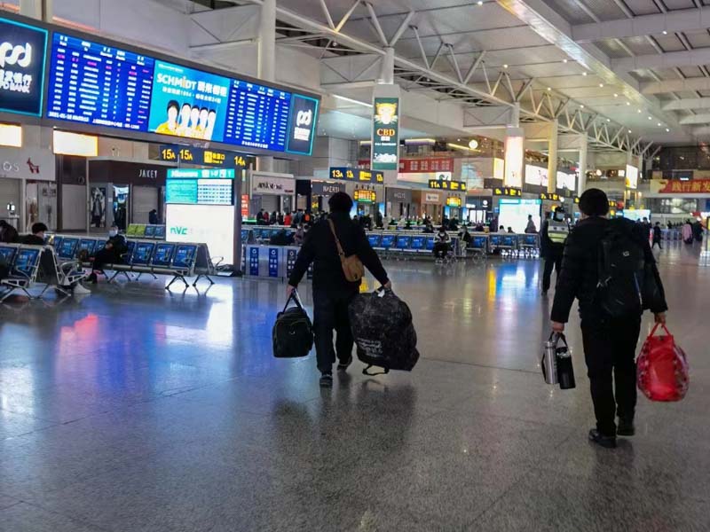 深圳房產訴訟律師以案析法：強拆后未經同意就將補償款打入村民卡里,合法嗎？
