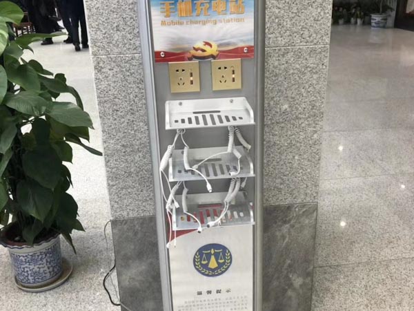深圳法律咨詢網(wǎng)和大家聊一聊勞務(wù)派遣和勞務(wù)外包